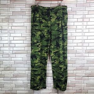 Northcrest Men's camo print pajama pants Size L
